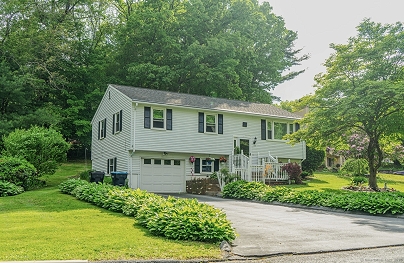 171 David Cir, Putnam, CT 06260 United States