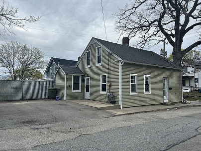 21 Chassey St, Putnam, CT 06260 United States