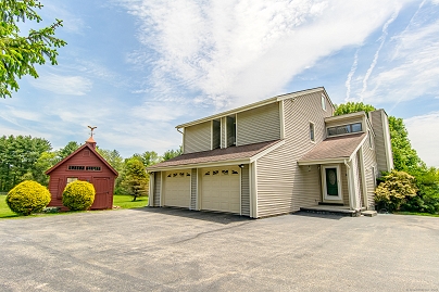 449 E Thompson Rd, Thompson, CT 06277 United States